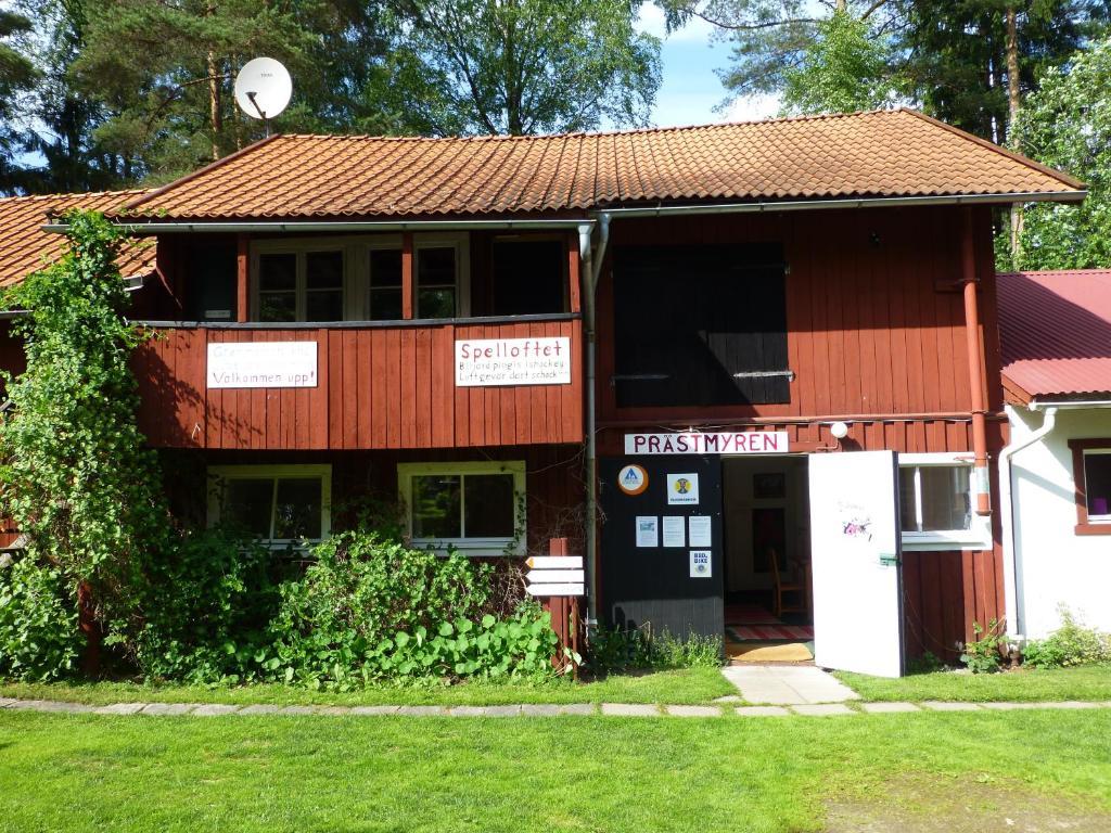 Praestmyrens Vandrarhem Ransater Bagian luar foto